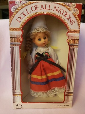 dolls of all nations 1980s