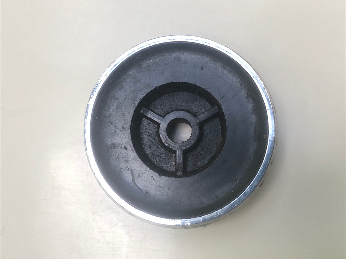Ref_20 3983898 Radio Knob Vintage Car Button Bezel GM Delco Ref_20 3983898 Radio Knob Vintage Car Button Bezel GM Delco