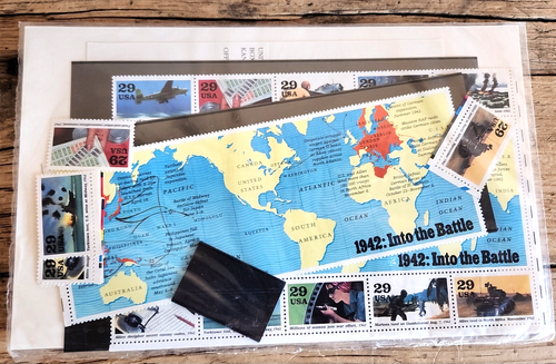 World War II Remembered 1942 Into the Battle Book Mint Set Stamps 8920 USPS - Picture 4 of 8