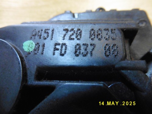 SMART 451 FORTWO RIGHT O/S DRIVERS SIDE DOOR LOCK MECHANISM A4517200835 - Picture 3 of 3