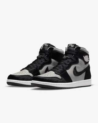 Size 8.5 - Brand new Nike Women Air Jordan 1 Retro High