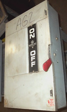 GE HEAVY DUTY DISCONNECT SAFETY SWITCH 200A TG4324 240VAC 50HP MOD 4 (222)