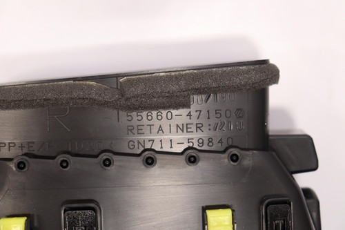 2016 - 2022 TOYOTA PRIUS FRONT DASH RIGHT OUTER AIR VENT GRILLE OEM 5566047150 - Bild 10 von 11