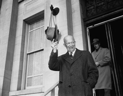 Eisenhower Tipping His Hat 1955 Old Photo - President Eisenhower doffs his hat j