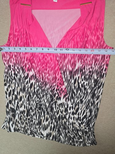 Calvin Klein ~ Damenbluse groß ärmellos rosa schwarz Animalprint V-Ausschnitt - Bild 3 von 4