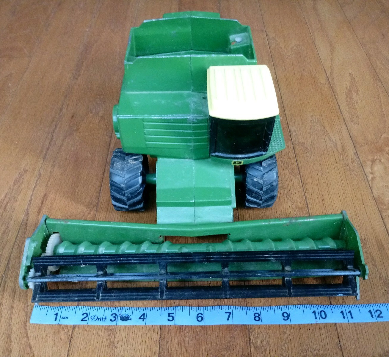 Vintage ERTL DIE-CAST 1 16 John Deere Cast Iron Grain Plow Toy Tractor Vintage ERTL DIE-CAST 1 16 John Deere Cast Iron Grain Plow Toy Tractor