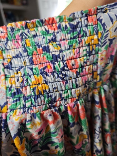 Old Navy Girls Cami Tank Top Size 10/12Floral Print Flowy Smocked Jersey Knit - Picture 3 of 4