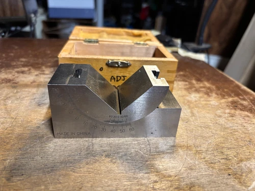 Machinist Adjustable Angle V Block 0 - 60 Degree