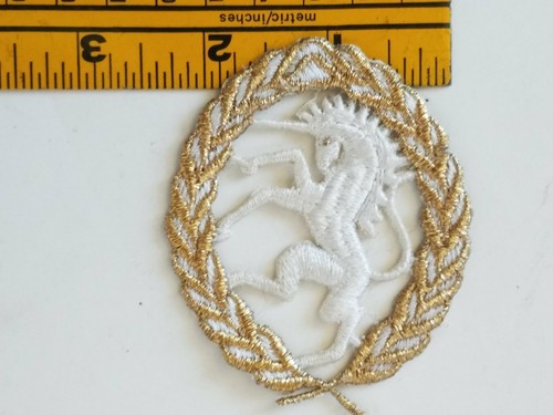 Einhorn Lorbeerkranz ovaler Aufnäher 3 x 2,25 cm - Bild 3 von 3