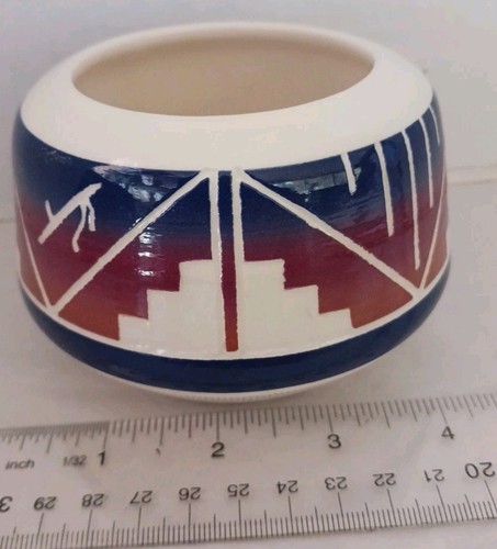 High Elk Sioux Native American Pottery Lidded Sugar Bowl Signed - Picture 10 of 12