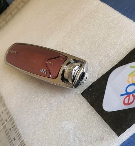 Sony NW-703F 1GB Digital Music Player – For Parts or Repair – Audio Jack Issue - Picture 5 of 7