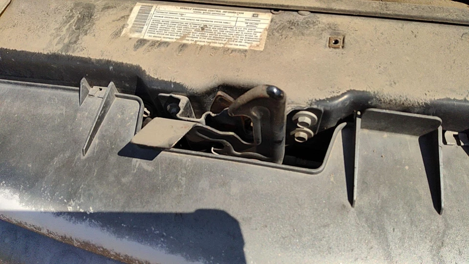 Conjunto de pestillo de capó Express Van 2500 1996-2002 con soporte OEM Foto 2 de 4