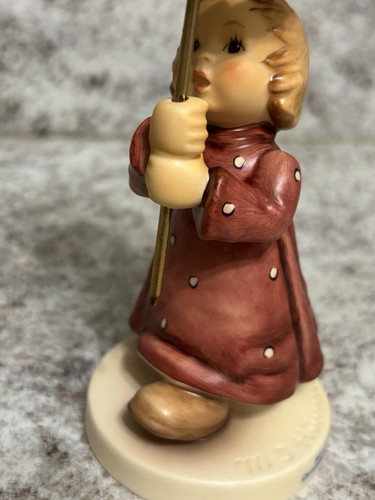 Hummel Figurine “ADVENT ADVENT” Christmas By Candlelight #838 2000 - Picture 2 of 10