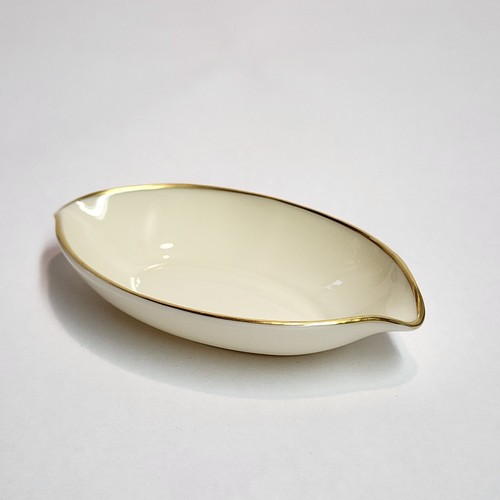 Lenox Bone China Ivory Cream Gold Gilt Trim Small Ashtray Almond Lemon Shape - Picture 2 of 13