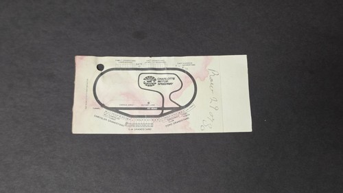 Boleto National 500 1979 talón Cale Yarborough 62ª victoria boleto vintage NASCAR - Imagen 2 de 4