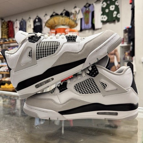 Size 12 - Jordan 4 Retro Mid Military Black - Foto 3 di 7