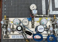 LINDE HIQ Redline Semi-Automatic Gas Panel Station 2XN Bottles [A6S2]