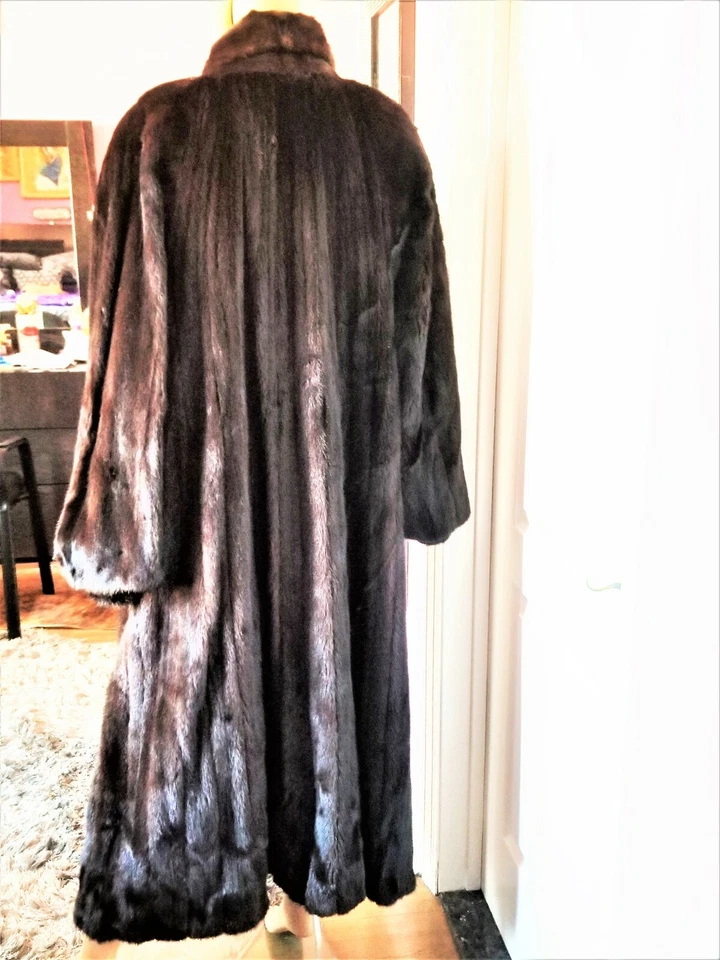 NOVO Casaco Direcional de Vison Designer Nina Ricci, Tamanho G Original $20.000