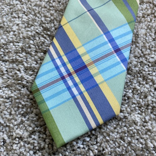 Tommy Hilfiger Mens Necktie Green Plaid 54/46 Cotton Blend 57”x3.25” EUC - Picture 2 of 5