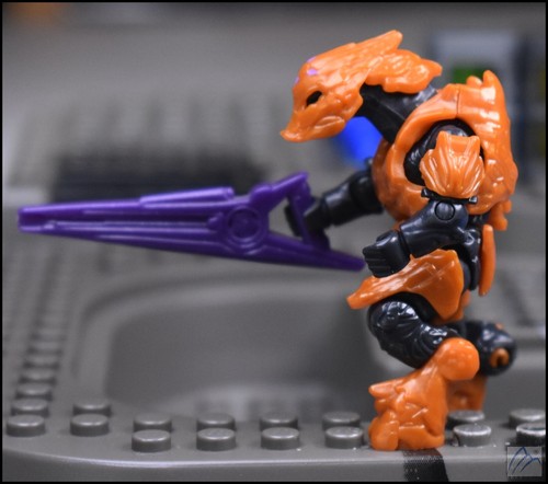 HALO CONSTRUX MEGA BLOKS ORANGE COVENANT ELITE ZEALOT MINI FIGURE - Picture 4 of 5