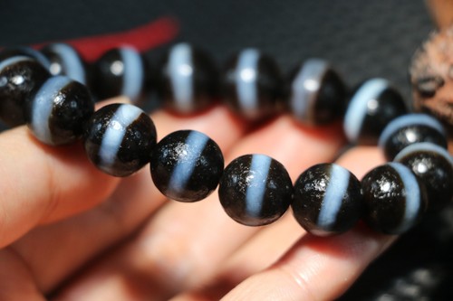 Healing Energy Tibetan Old Agate One Line Medicine dZi Bead Bracelet Totem 14mms - Picture 6 of 10