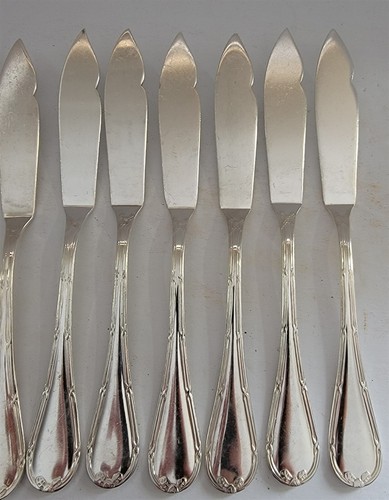 8 Vintage Malta Spain 18/10 Stainless Steel 8 1/4" Fish Knife Knives - Picture 3 of 8