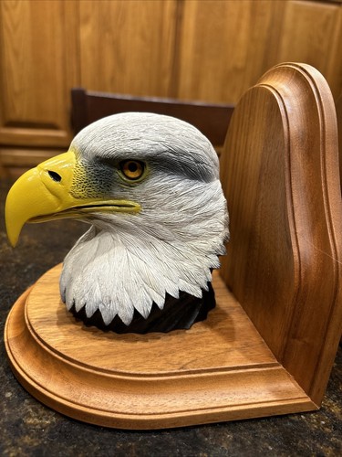 Vintage Large Resin Bald Eagle Head Bookends on Wood Bases - Picture 2 of 12