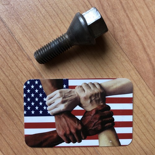 Genuine Volvo 3546651 Wheel Lug Stud Bolt 850 V70 S70 C70 850R V70R - Picture 1 of 6