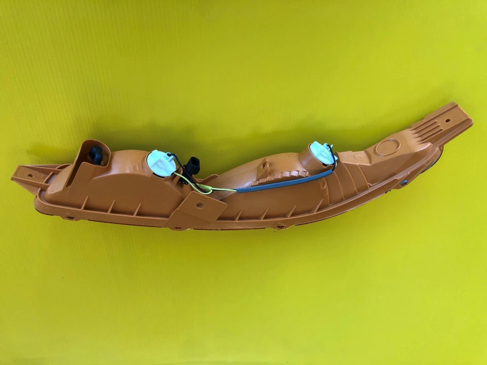 Luz intermitente lateral derecha Chevrolet Aveo 2004-2006 Foto 2 de 2