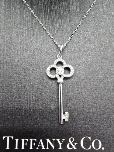 $4835 Authentic Tiffany & Co 18K White Gold Diamond Crown Key Pendant Necklace - 第 2/12 張圖片