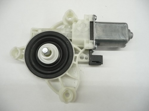 2018 Mercedes Benz W213 E300 Front Right Door Window Motor A000906570664 OEM A1 - Picture 10 of 12