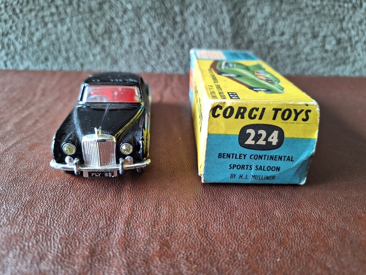 ミニカー Corgi Toys Bentley Continental Bentley Continental Sports Saloon Black and Silver (224