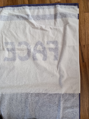 Neuheit Gesicht Po Bade- oder Strandtuch lila und weiß 100 % Baumwolle 28" x 50" - Bild 10 von 14