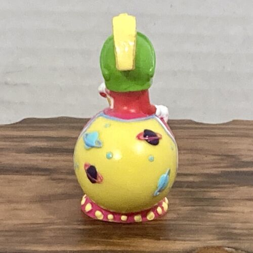 Vintage Warner Bros Marvin the Martian PVC Cake Topper wBonus Marvin Figure Up - Picture 11 of 13