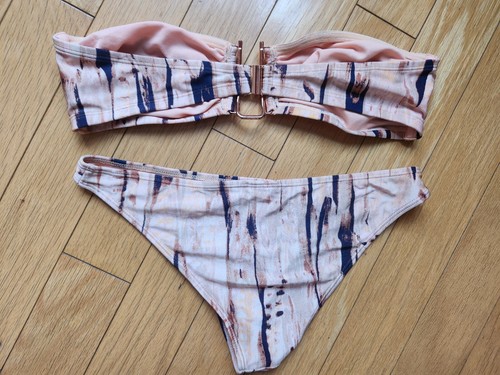 EUC H&M 2-teiliger Badeanzug Größe 6 Unterteil, Größe 12 Oberteil - Bild 2 von 3