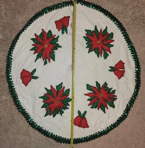 Vintage Handmade Christmas Tree Skirt - Picture 3 of 4