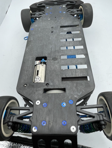 For parts Asocciated TC3 EP car chassis with motor - Picture 13 of 16