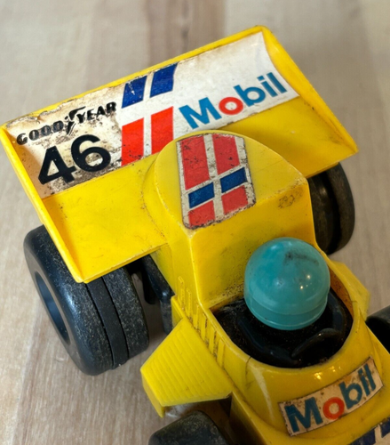 Vintage Goodyear FE Esso Mobil Gas Friction Race Car Toy #46 - WORN - Imagen 2 de 9