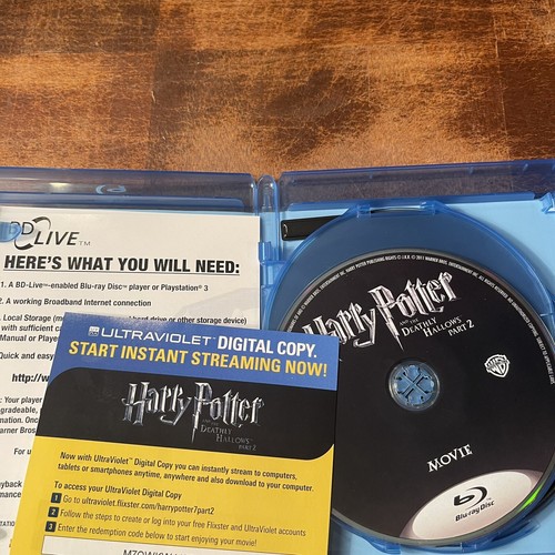 Harry Potter and the Deathly Hallows - Part 2 [Blu-Ray, DVD] - Picture 3 of 4