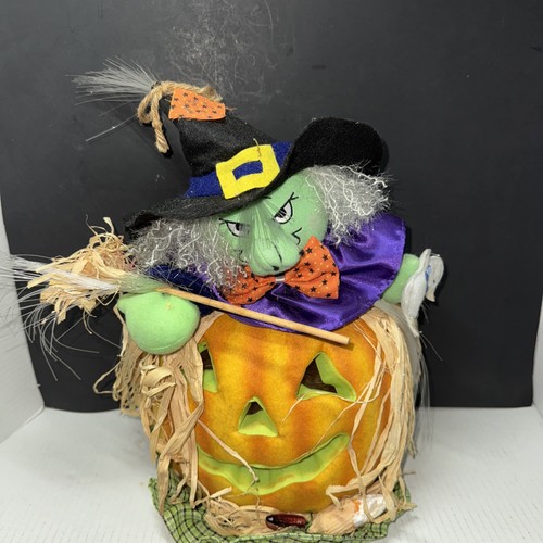 VTG Halloween Motion Activated Witch on Pumpkin Eerie Musical Scream Fiber Optic - Picture 2 of 6