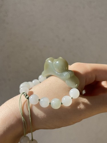 Unico - Bracciale intrecciato a mano con ciondolo gatto fortunato giada hetiana intagliato a mano - Foto 2 di 10