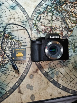 Panasonic Lumix g100 fotocamera e videocamera per vologging Solo Corpo - Imagen 1 de 4