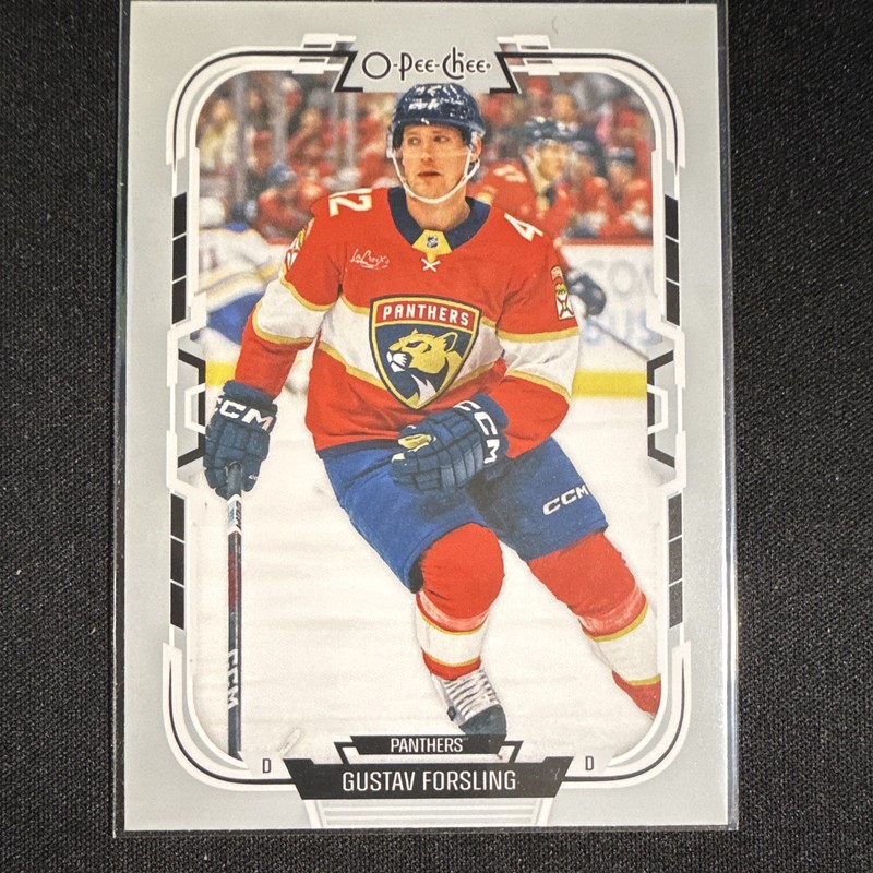 O-Pee-Chee 2025-26 Gustav Forsling Florida Panthers #322 Base Set