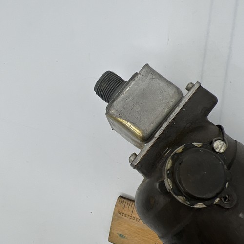 Ametek Inc Lamb Electric Model IS 14738 Serial No 8182 CYC DC Volts 27 H/P 1/30 - Afbeelding 16 van 24