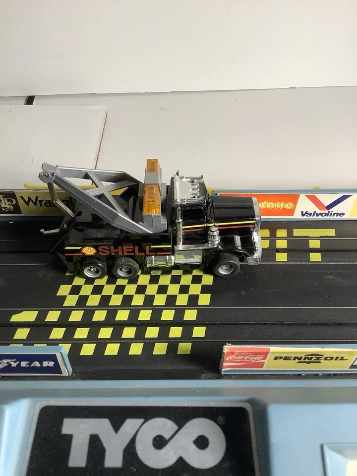 Camión grúa de carretera de colección Tyco con carcasa ranura camión Foto 3 de 4