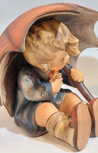 VTG Hummel Goebel Geborgen Umbrella Girl #867. 5" Figurine 152/0 B Damaged/glued - Picture 11 of 14