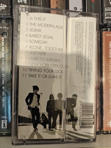 The Strokes Is This It FULLY PLAY GRADED cassette album - Picture 6 of 15