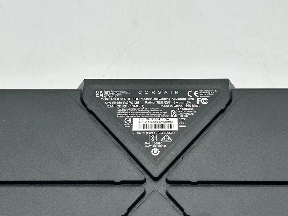 Corsair K70 RGB PRO Wired Mechanical Gaming Keyboard (CHERRY MX RGB Blue) - Image 4 of 4