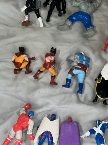 Lote De Colección 0de 20 Figuras PVC Superhéroes Marvel Todos Diferentes Personajes Años 90’s - Imagen 9 de 17