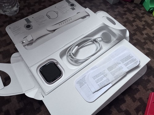 Apple Watch Series 10 46mm Neuwertig Cellular/WiFi, Entsperrt, Garantie - Bild 8 von 16